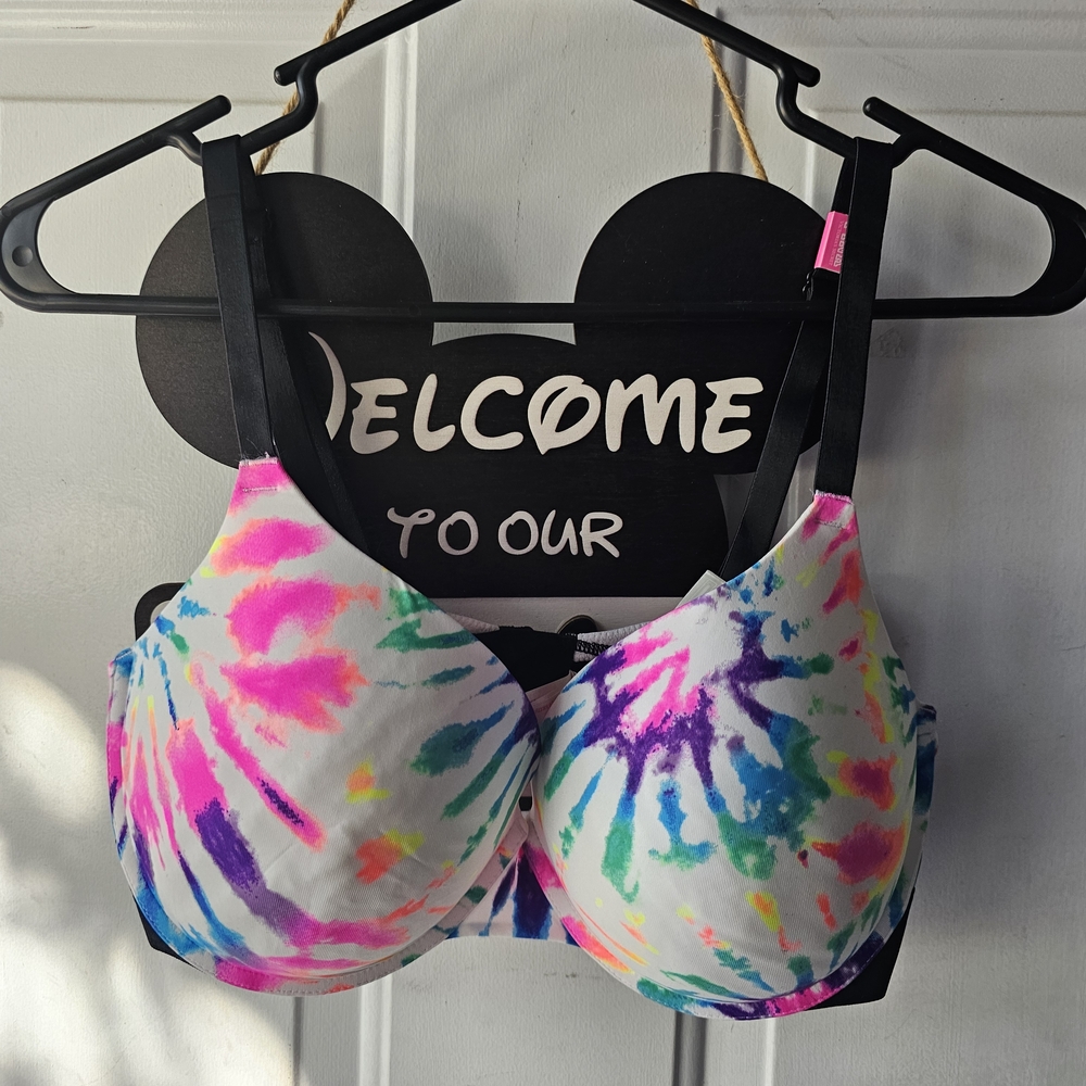 Victoria's Secret Pink and White Bra